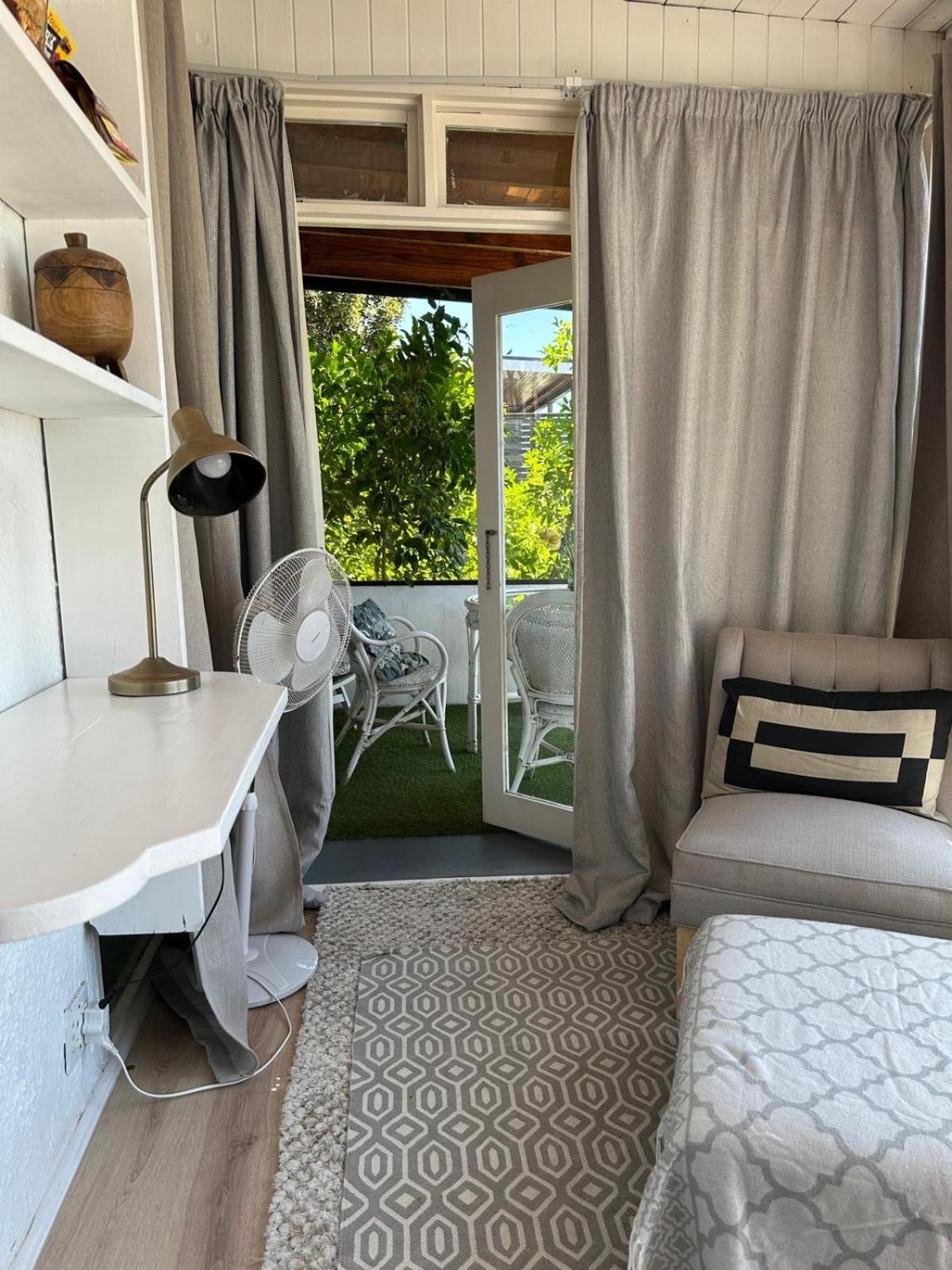 Independent Quaint Flat, Close To Beach Ciudad del Cabo Exterior foto